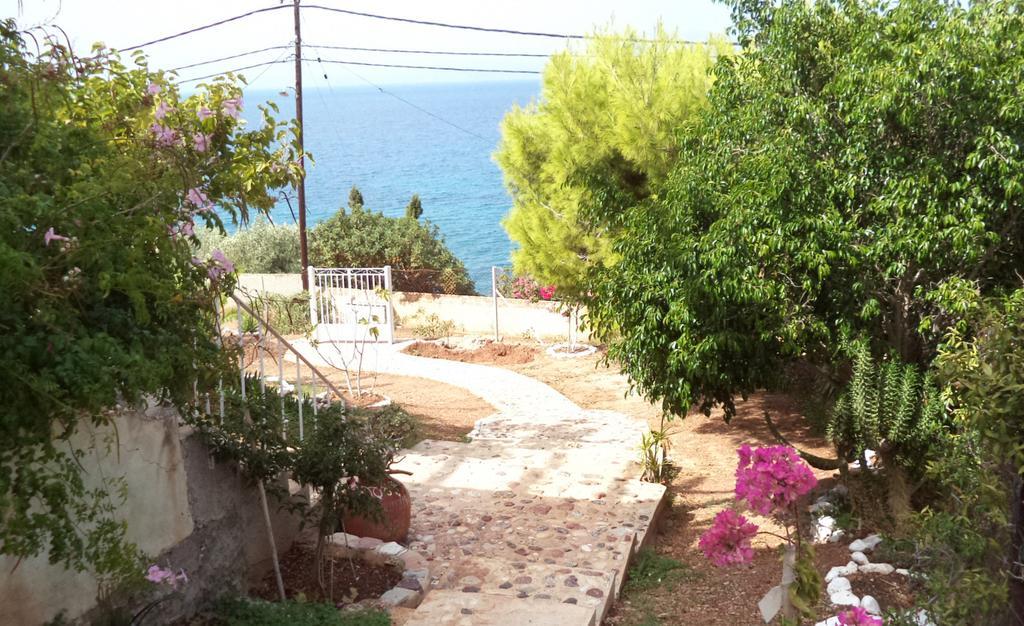 Vlichos Studio Apartment Hydra  Room photo